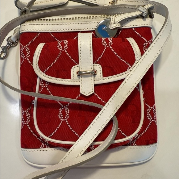 Dooney and Bourke Vintage Letter Carrier Red and White Crossbody Bag - Picture 2 of 13